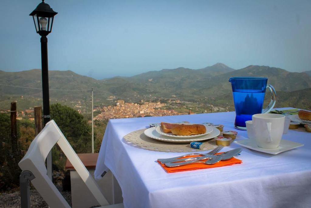 B&B I Frassini Castelbuono  Ngoại thất bức ảnh